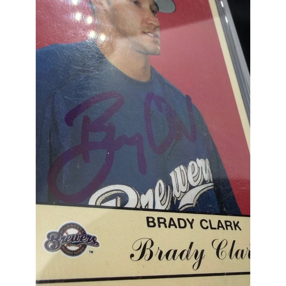 2005 Fleer Tradition Brady Clark Milwaukee Brewers Hand Signed Card #405 SC259
